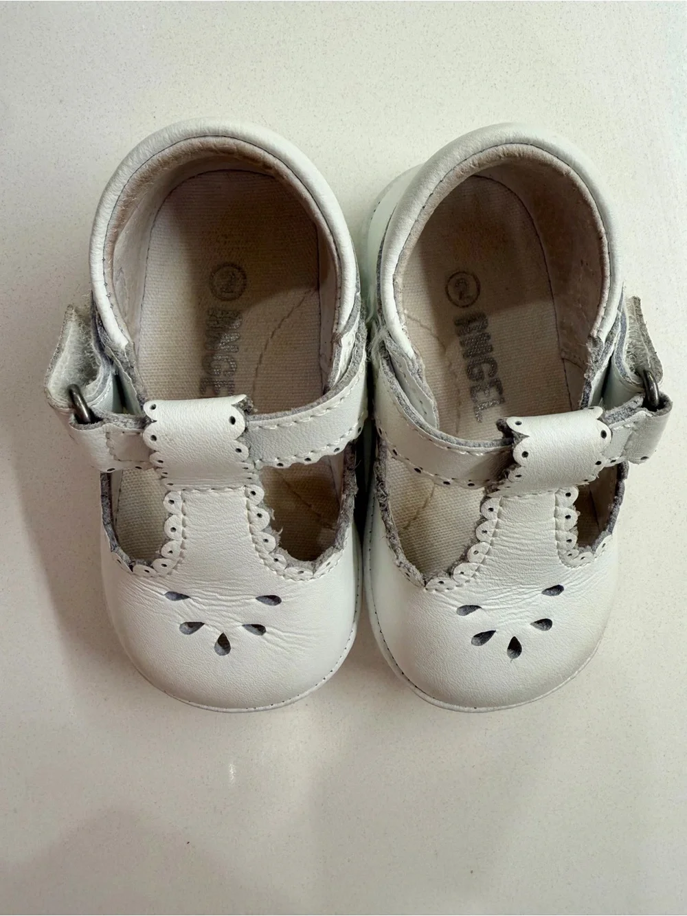 L'Amour Angel Baby DOTTIE SCALLOPED T-STRAP SHOES size 2